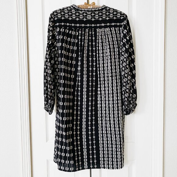 Lou & Grey Botanica Long Sleeved Boho Mini Shift Dress | Black / White | XS - Picture 4 of 10